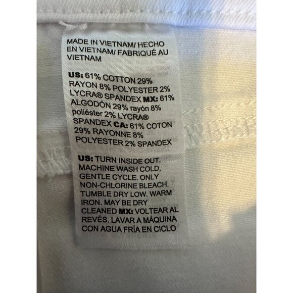 Chicos Jegging Capri Denim Sz 18/ Sz 3.5 No Stain Pull On White Stretchy NEW - Picture 8 of 13